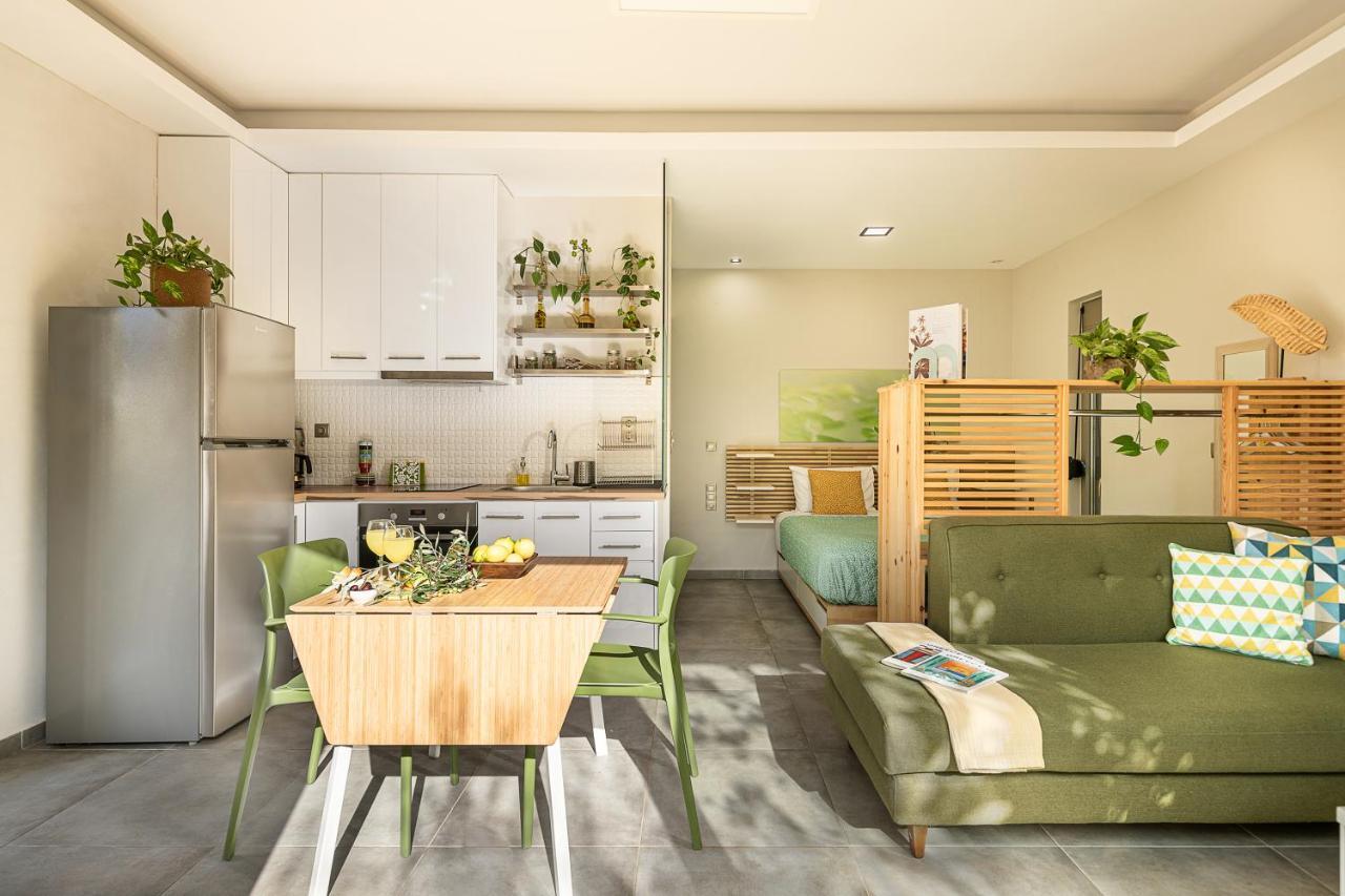 Olive Lemon Biophilic House & Lush Forest Garden 瓦莫斯 外观 照片