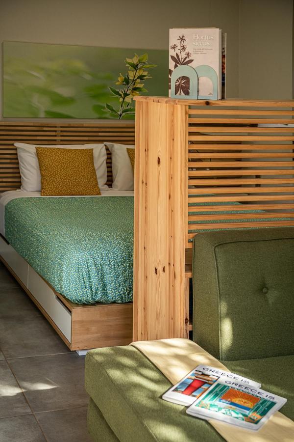 Olive Lemon Biophilic House & Lush Forest Garden 瓦莫斯 外观 照片