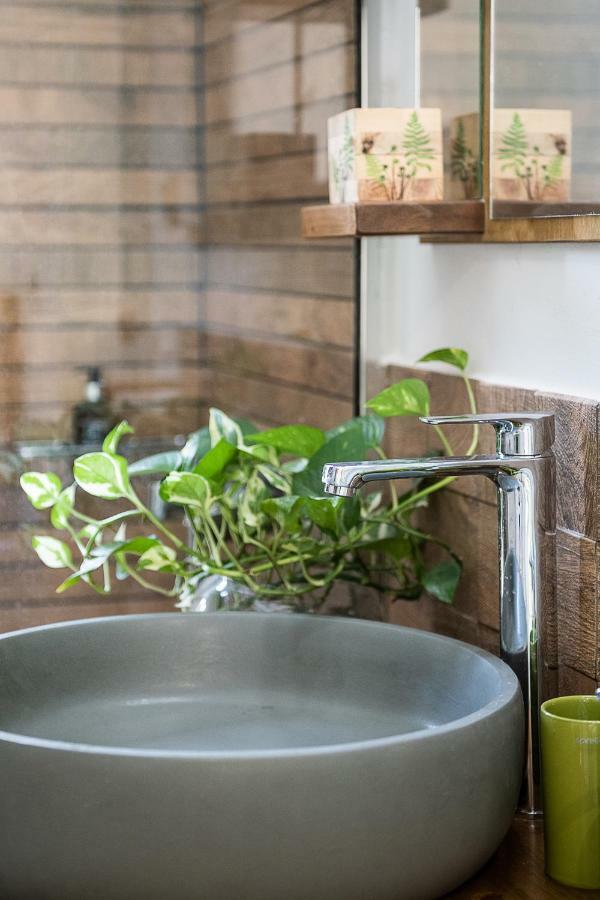 Olive Lemon Biophilic House & Lush Forest Garden 瓦莫斯 外观 照片